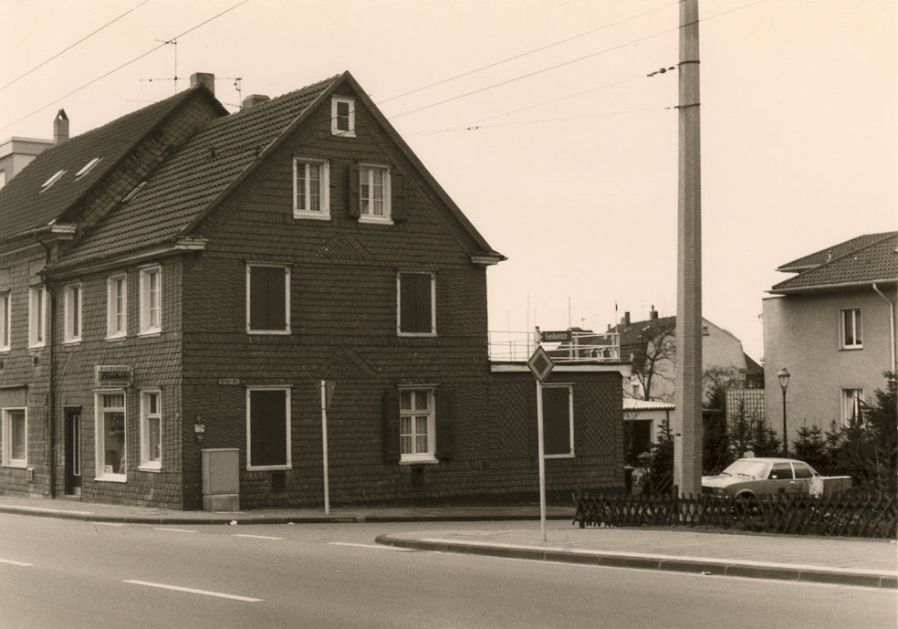 Hausfront-Giebel 1975